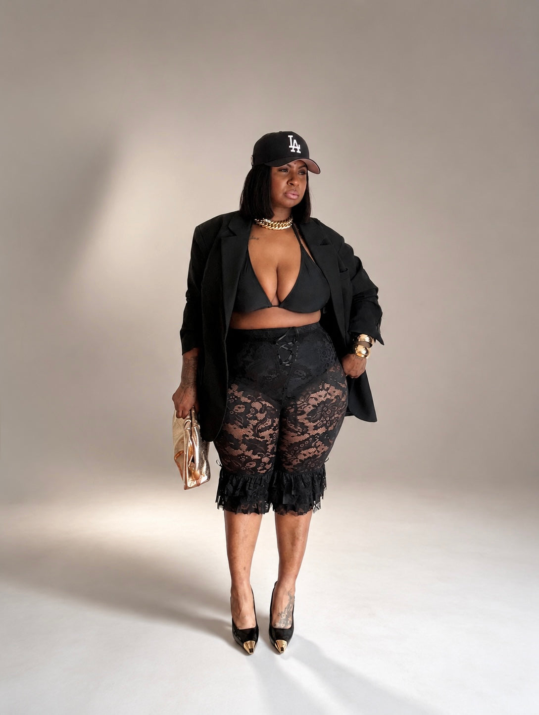 Flirty girl lace capris black